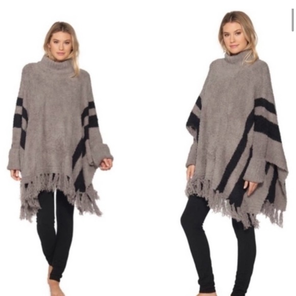 Barefoot Dreams Cozy chic beach poncho fringe one plus size fits most EUC - Picture 6 of 17